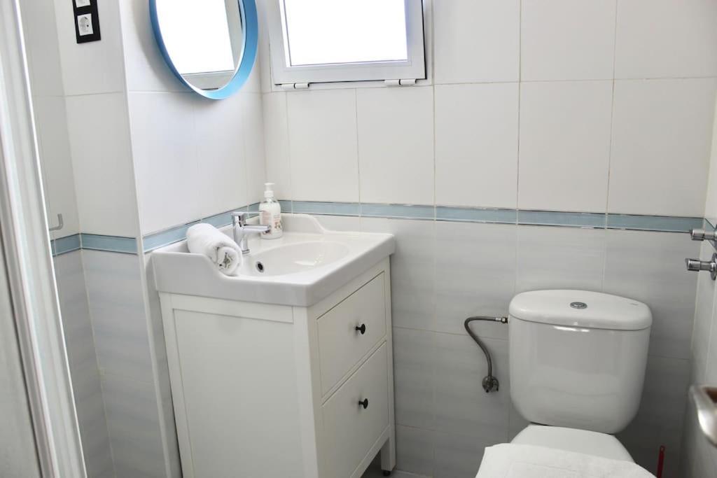 Coqueta Casita Cerca A La Playa Vakantiehuis Nerja